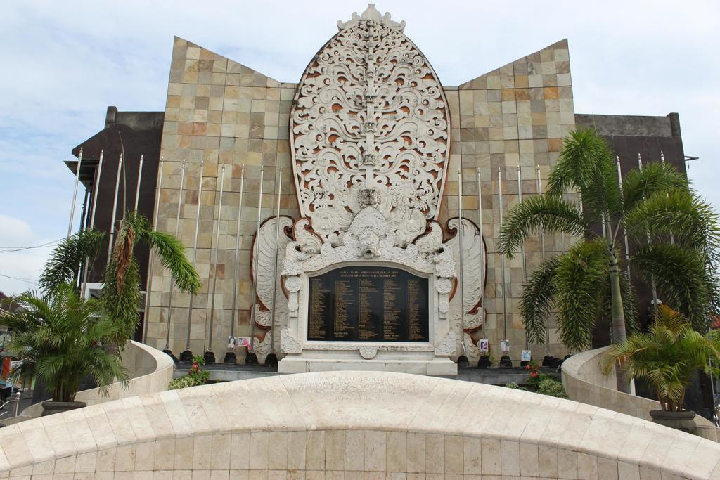Hotel Amaris Kuta Lombok Exteriör bild